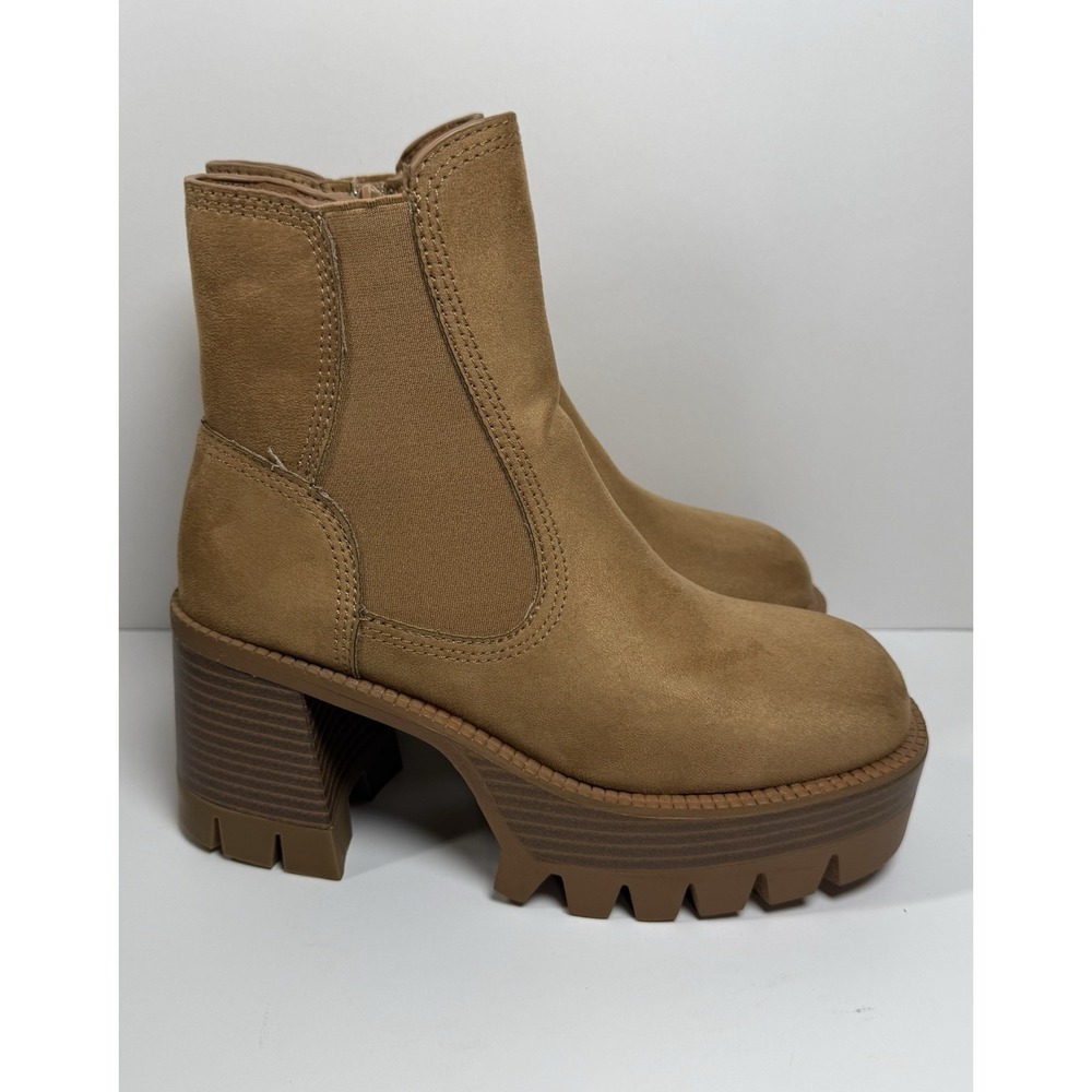 Bamboo Brown Chunky Heel Platform Lug Sole Round Toe Zip Women's Ankle Bootie 8